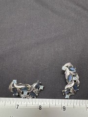 Sarah Coventry Vtg 1950’s Silver Clip-On Earrings Blue Champagne Leaf Climber Rh