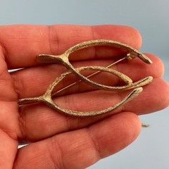 Vintage Designer Brooch Lot Gold Tone Textured Brushed Leaf Wishbone Signed