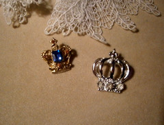 Vtg Crown Scatter Pins Clear Crystals & Blue Pink Rhinestones Lot of 2 Different