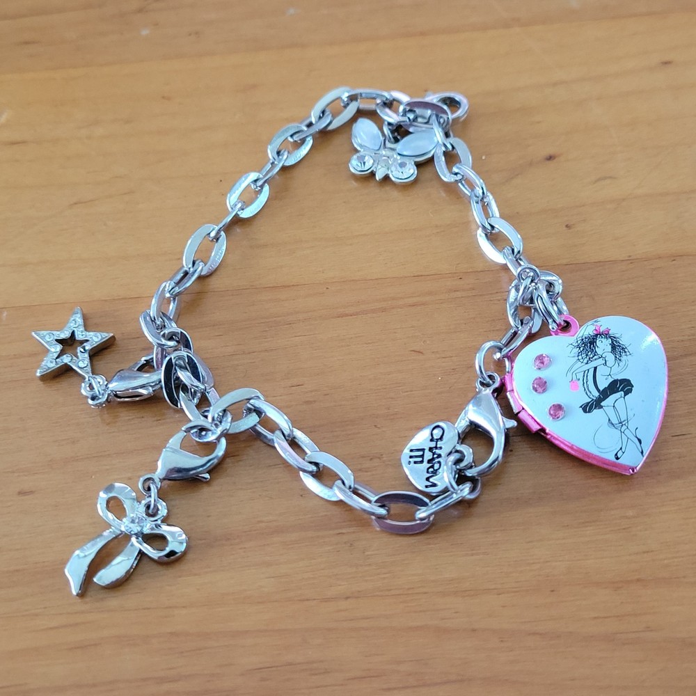 Vintage CHARM IT Eloise at the Plaza Charm Bracelet Butterfly Star 7″