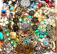 15 Pound Lbs Unsearched Huge Lot Jewelry VTG Vintage Modern Junk & Wear Tangled