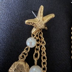 Vintage Avon Gold Toned Starfish Earrings Dangle Chains With Seahorse & Shells