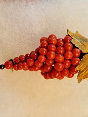 ANTIQUE VICTORIAN CORAL GRAPE BUNCH BROOCH-GILDED 800-FRUIT
