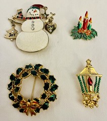Lot of 4 Vintage Christmas Holiday Brooches Pins Jewelry Snowman Wreath Candles