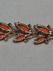 Vintage Thermoset Style Leaf Bracelet Coral Orange Gold Tone Rhinestone ~6.5″