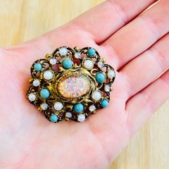 VTG Victorian Style Faux Fire Opal Opalite Brooch Pin Cabochon Pearl Gass Gilt