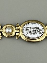 Pedre Quartz Bracelet Watch Vintage Charm Intaglio Lion Panels 8″ Roman Revival