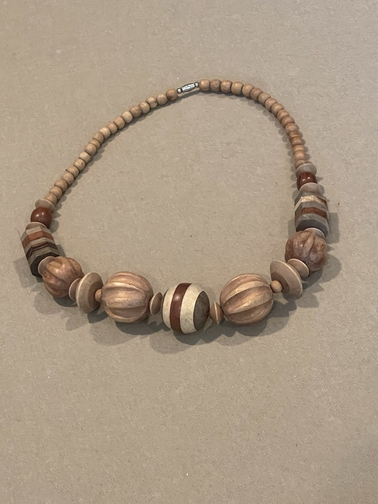 Wood Bead Strand Necklace Beautiful Dark & Light Beads with stripe center
