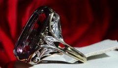 14k multi tone gold sz: 5 ring 5.50ct lab-created amethyst solitaire 6.72g