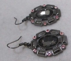 Vtg Large Grey Oval Rhinestone Gun Metal Pink Rhinestone Dangle Pierced Earrings