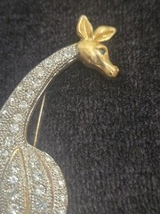 Vintage Rhinestone Giraffe Brooch Gold Tone Pin Green Rhinestone Eye 🦒