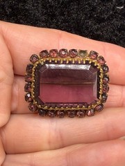Vintage Rhinestone Brooch Gold Tone Purple READ