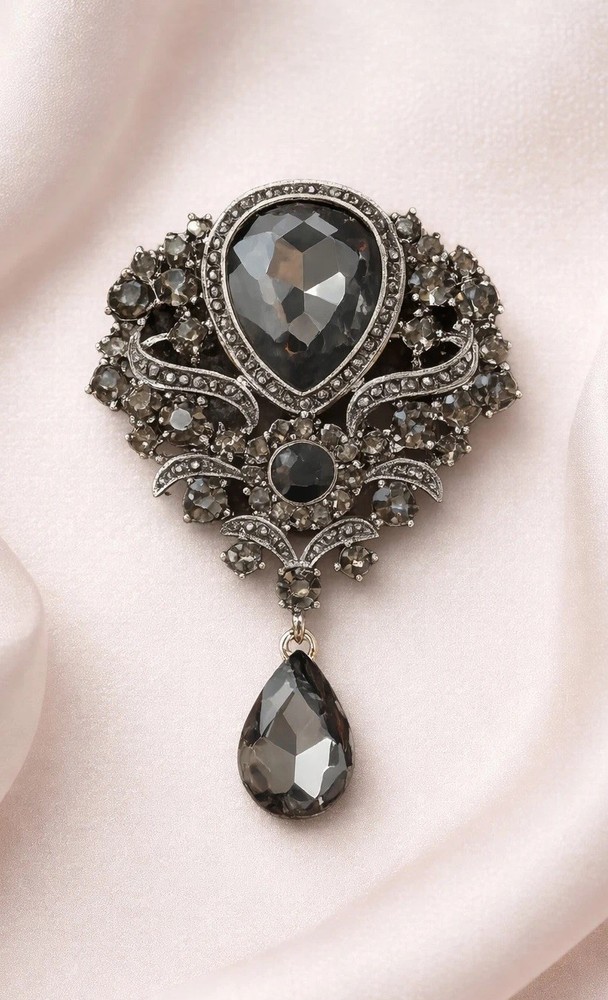 Vintage Style Smoky Gray Crystal Brooch Pin Victoria Gothic Statement Pendant