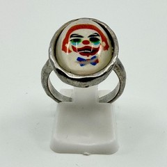 Vintage Y2K Silver Tone Sad Clown Oval Cabochon Ring Retro Kitsch Size 7 Classic