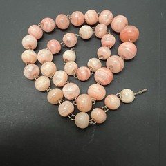 VTG Banded Calcite Necklace round beads 20″ Graduated Pink coral peach colors