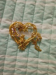Vintage Kirks Folly Wisteria Heart Wood Fairy Gold Tone Rhinestone Brooch