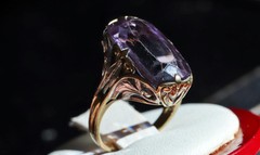14k multi tone gold sz: 5 ring 5.50ct lab-created amethyst solitaire 6.72g