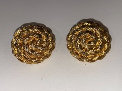 Vintage Anne Klein Gold-tone textured Multi Strand Rope Design clip-on Earrings.