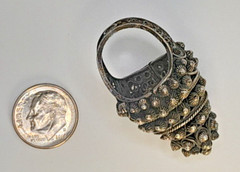 Silver Toned Beehive Compartment Ring Size 6 – 14.86 grams – Intricate Detail