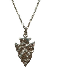 INDIAN STYLE ARROW HAMMERED PLATED METAL PENDANT NECKLACE VINTAGE SILVER TONE