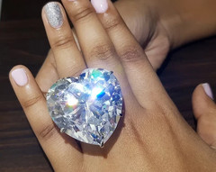 Huge Colorless White Heart Shape 120.00CT Diamond Solitaire Party Women’s Ring
