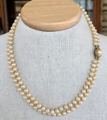 Vintage Trifari Gainsborough 2 Strand Pearl Gold Tone Necklace Clip Earrings Set