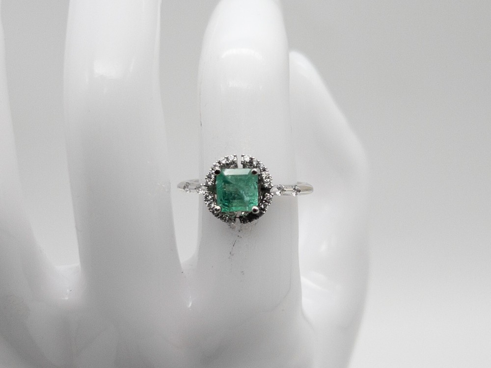 Scott James $5000 1.50ct Colombian Emerald Diamond 18k White Gold HALO Ring
