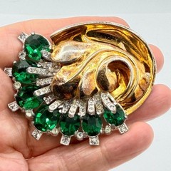 HTF Signed 1940s McClelland Barclay Gold-Tone Green & Clear Rhinestone Pin