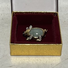 Solid 10K Gold, Green Jade & Diamond Detailed Pig, Estate Pendant, Brooch