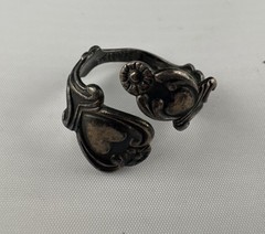Vintage Avon Sterling 20.11mm Adjustable Treasured Hearts Wrap Sz 8 Ring 4.7g