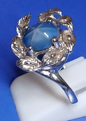 Lab Created Star Sapphire 18kt Gold Plate Vintage Cluster Cocktail Ring – Size 6