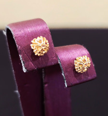 Vintage 14k Yellow Gold 6mm Filigree Flower Dome Stud Earrings – 0.6 g Starburst