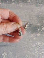 Vintage teardrop silver tone metal hematite marcasite stone flower 7/8″ long