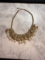 Beautiful Vintage 60’s Ivory Enamel Daisies with Pearl dangles Bib necklace