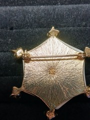 LC Lauren Conrad White Stone Rhinestone Gold Tone Snowflake Brooch Pin