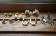21 Pc Lot Faux Pearl Rhinestone Jewelry Compact Mirror Wristwatch Hair Barrettes