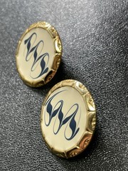 Vintage 1.1” Blue & White Enameled Gold Tone Metal Round Abstract Earrings