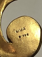 Vintage Signed MMA 1995 Metropolitan Museum of Art Gold Tone Leaf Pin MA 051522@