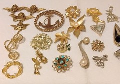VARIETY OF VINTAGE BROOCHES LOT 21PC wear, repair, parts
