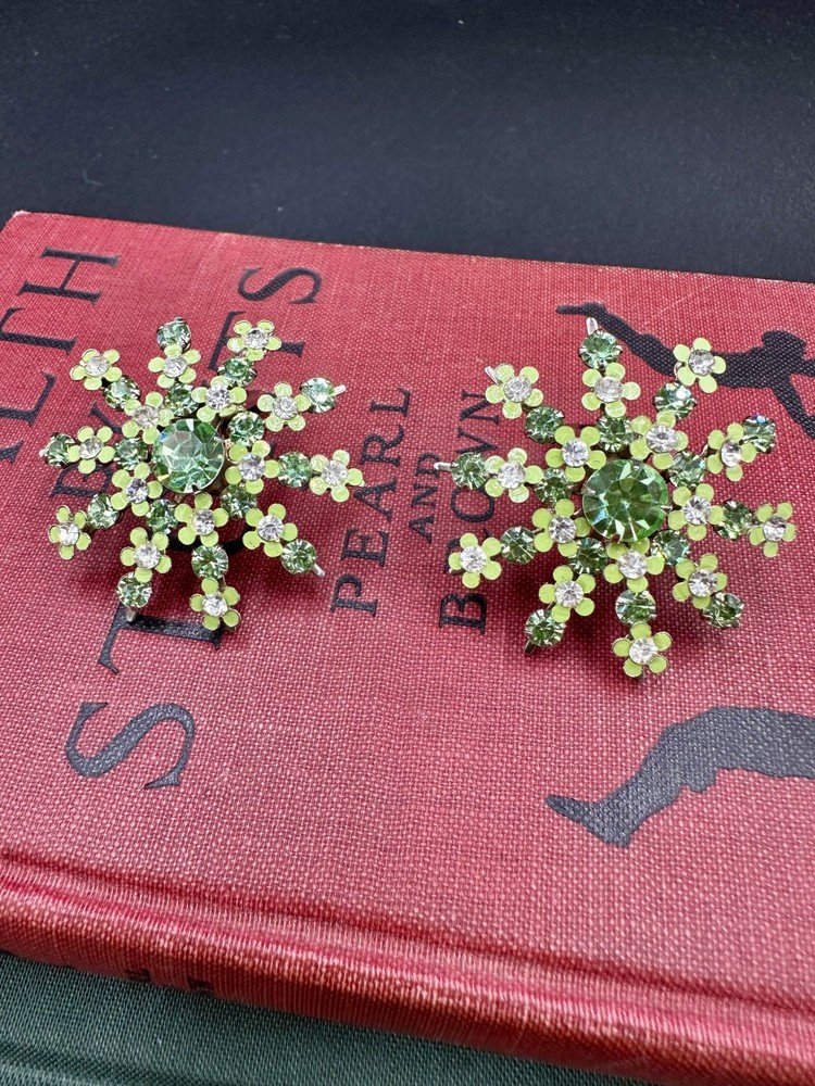 Vintage 1960’s Green Large Floral Rhinestone Flower Cip-on Earrings Sparkles MOD
