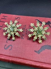 Vintage 1960’s Green Large Floral Rhinestone Flower Cip-on Earrings Sparkles MOD
