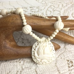 Vintage Necklace 70s Carved Lotus Blossom Pendant Bodhi Zen Buddhist Flower Yoga
