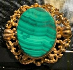 VINTAGE EARLY MALACHITE AND GOLD METAL RUSSIAN LARGE BROOCH