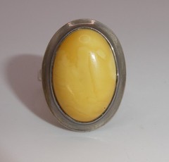Vintage Ring Sterling Silver Butterscotch Egg Yolk Amber Cabochon Statement