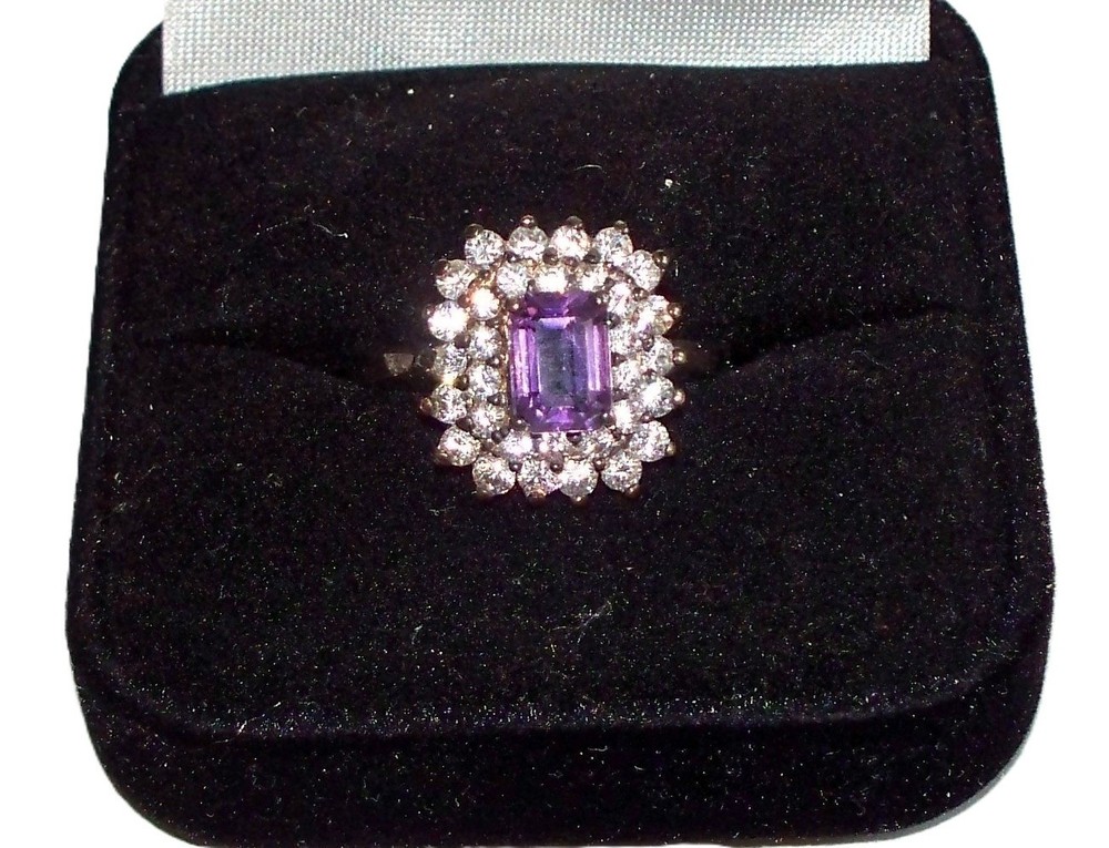 NEW Women’s Sterling Silver Emerald Cut Amethyst & CZ Ring Size 8 – S7