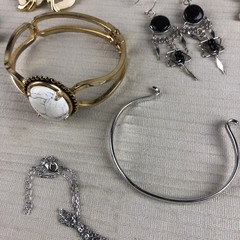 Jewelry Lot VTG To Modern Earring Bracelet Pendant Nice Condition Costume