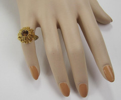 Avon Daisy Dome Ring Amber Rhinestone Gold Tone Flower Vintage Size 6.5