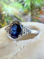 Ladies ESTATE Platinum NATURAL Round Diamond / Sapphire Band Ring