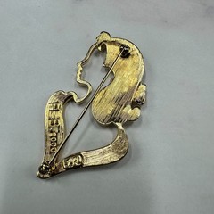 Vintage Lady Remington Brooch Gold Tone Figural Woman Heart Shape Profile Pin