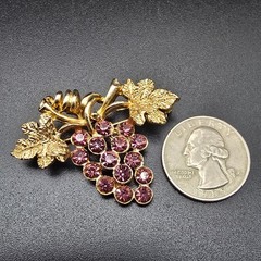 Purple Rhinestone Grape Brooch Gold Tone Vintage Costume Jewelry